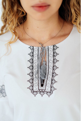 Вишиванка жіноча